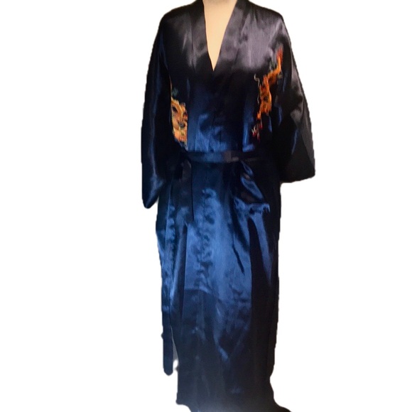 “LAOGUDAI” Satin Embroidered Dragon Robe . - Picture 2 of 12
